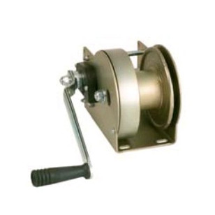 Self-locking towing winch